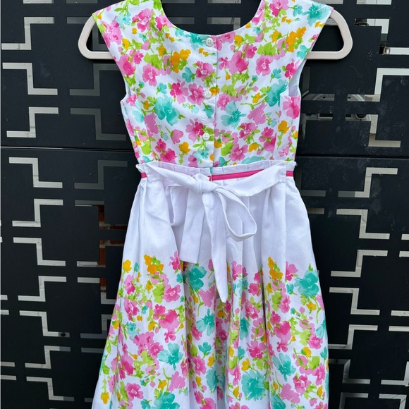 Pretty floral girls dress. - Picture 2 of 3